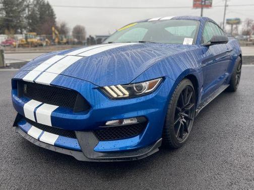 2017 Ford Shelby GT350 Base