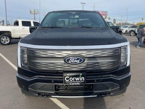 2025 Ford F-150 Lightning LARIAT