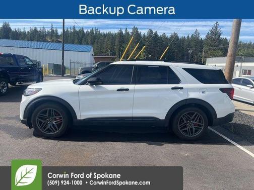 Star White 2025 Ford Explorer ST