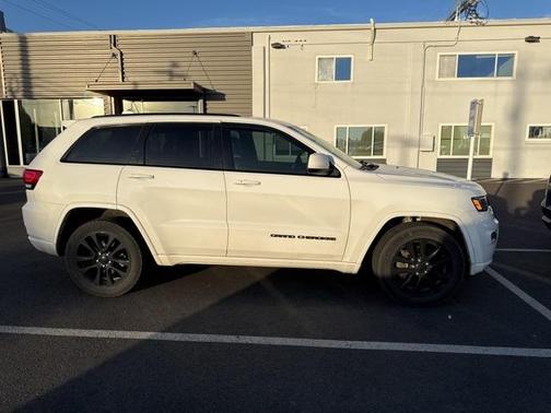 2019 Jeep Grand Cherokee Altitude
