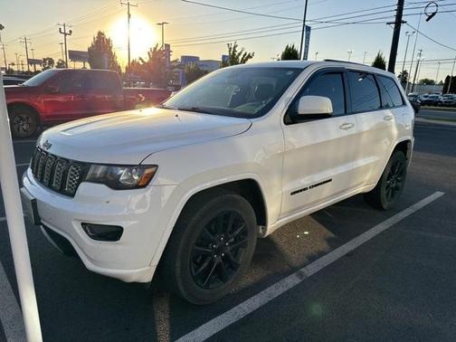 2019 Jeep Grand Cherokee Altitude