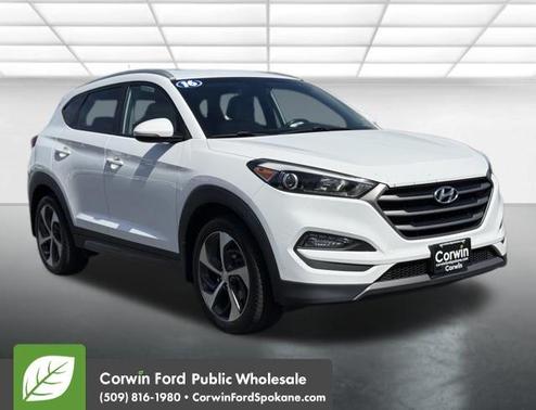 Winter White 2016 Hyundai TUCSON Sport