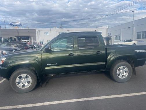 2014 Toyota Tacoma Base
