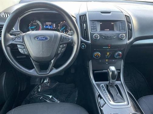 2016 Ford Edge SE