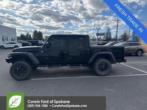 Black Clearcoat 2020 Jeep Gladiator Sport