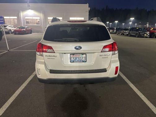 2011 Subaru Outback 2.5i Premium