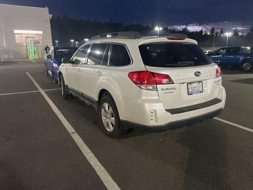 2011 Subaru Outback 2.5i Premium