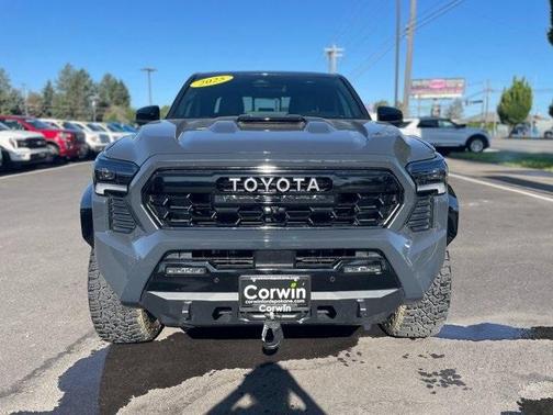 2025 Toyota Tacoma Hybrid TRD PRO