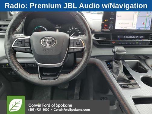 2022 Toyota Sienna XSE