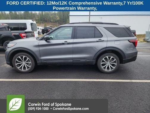 2025 Ford Explorer ST-Line