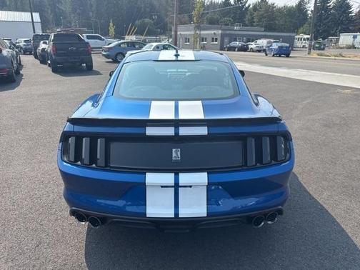 2017 Ford Shelby GT350 Base