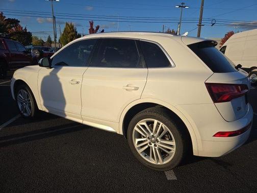 2018 Audi Q5 2.0T Prestige