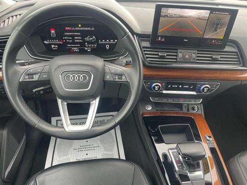 2023 Audi Q5 45 S line quattro Premium