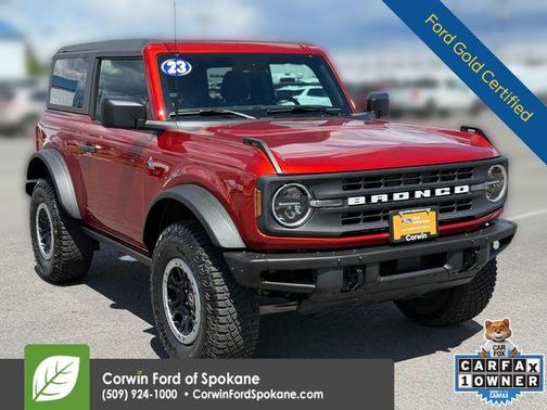 Hot Pepper Red Metallic Tinted Clearcoat 2023 Ford Bronco Black Diamond