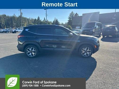 Cherry Black 2021 Kia Seltos EX