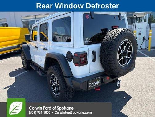 Bright White Clearcoat 2024 Jeep Wrangler Rubicon