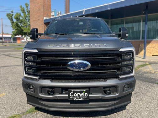 2025 Ford F-350 Platinum