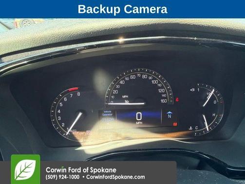 Bronze Dune Metallic 2017 Cadillac XT5 Luxury