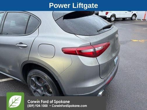 2018 Alfa Romeo Stelvio Base