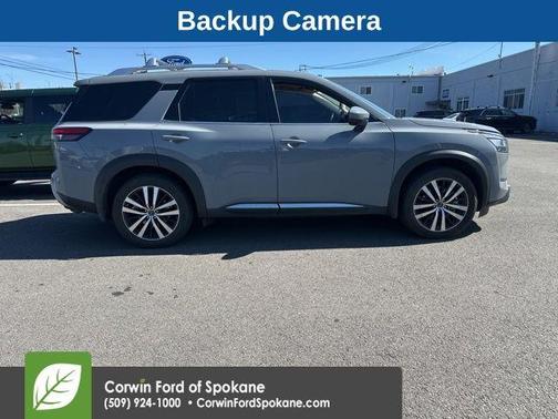 Boulder Gray Pearl 2023 Nissan Pathfinder Platinum