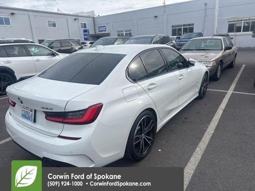 2021 BMW 330 i xDrive