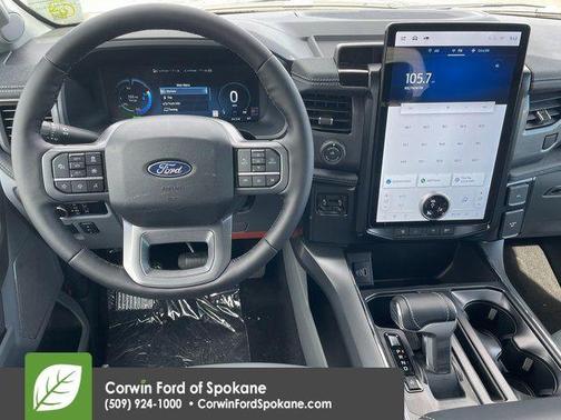 2025 Ford F-150 Lightning Flash