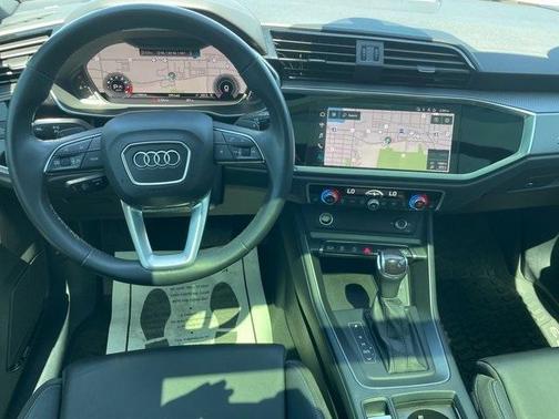 2022 Audi Q3 45 S line Premium