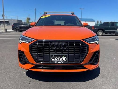 2022 Audi Q3 45 S line Premium