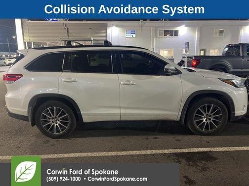 2017 Toyota Highlander SE