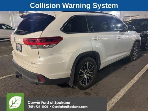 2017 Toyota Highlander SE