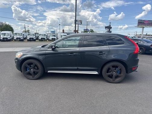 2013 Volvo XC60 T6 R-Design