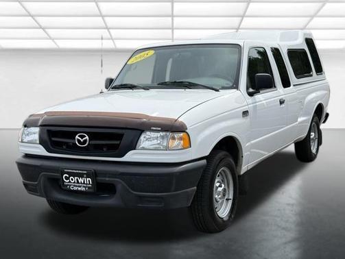 Classic White 2005 Mazda B3000 Base