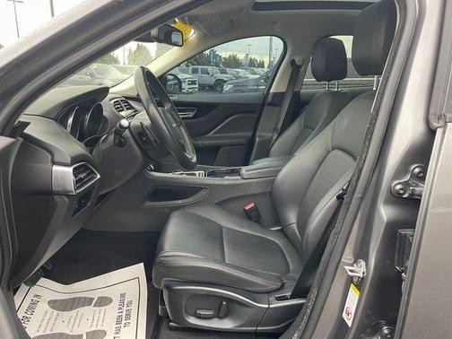 2017 Jaguar F-PACE 35t Premium