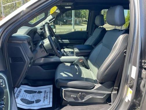 2023 Ford F-150 Lightning LARIAT