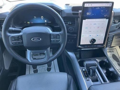 2023 Ford F-150 Lightning LARIAT