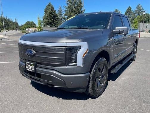 2023 Ford F-150 Lightning LARIAT