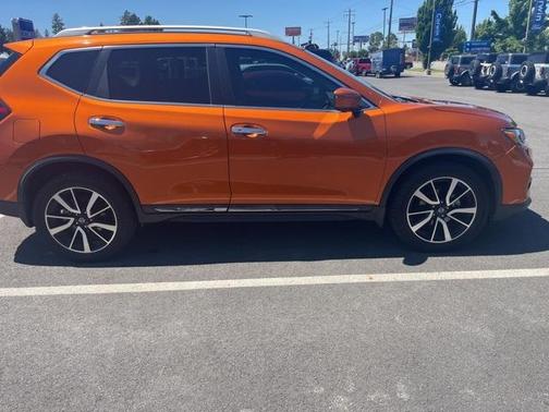 2020 Nissan Rogue SL