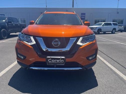 2020 Nissan Rogue SL