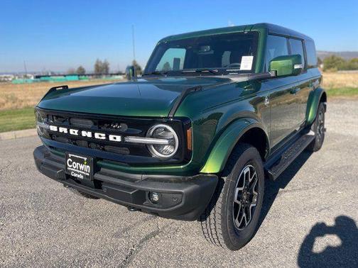 2025 Ford Bronco Outer Banks