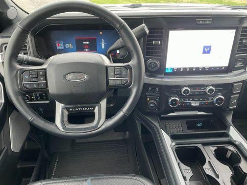 2025 Ford F-450 Platinum