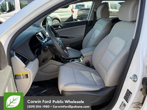 Dazzling White 2018 Hyundai TUCSON SEL