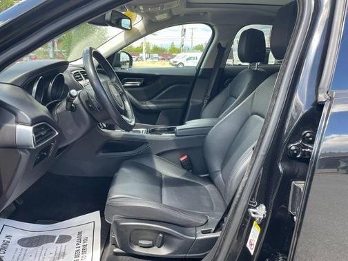 2017 Jaguar F-PACE 35t Premium