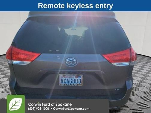 2014 Toyota Sienna LE