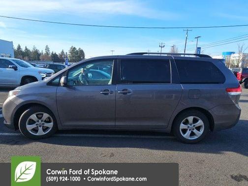 2014 Toyota Sienna LE