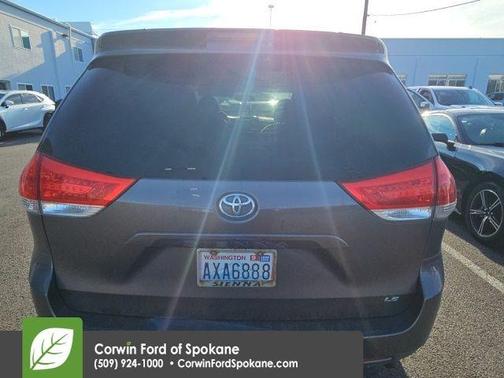 2014 Toyota Sienna LE