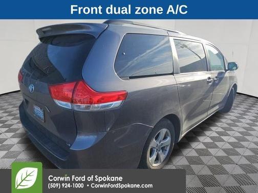 2014 Toyota Sienna LE