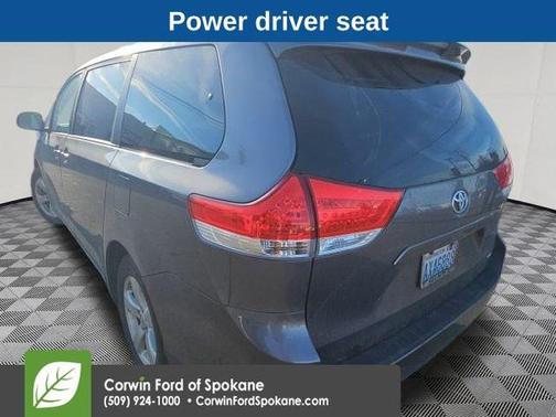 2014 Toyota Sienna LE