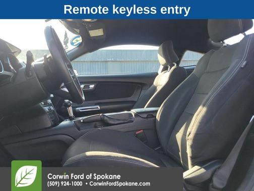 2015 Ford Mustang V6