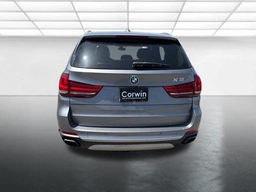Space Gray Metallic 2015 BMW X5 xDrive50i
