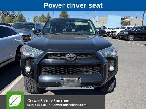 Midnight Black Metallic 2016 Toyota 4Runner SR5